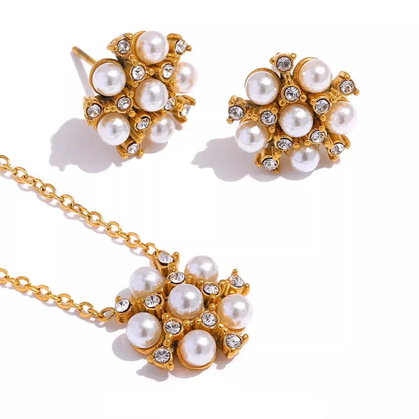 Conjunto Feminino de Colar e Brinco de Pérolas